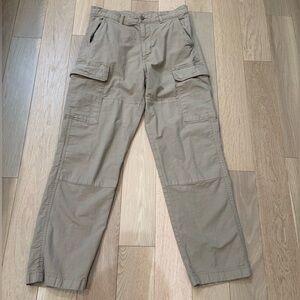 Uniqlo Men's Khaki Cargo Pants